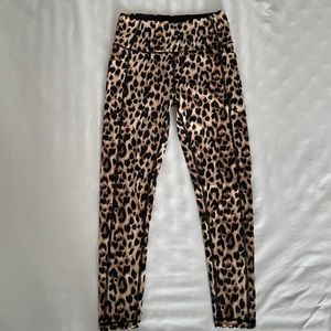 Victoria’s Secret incredible essential legging